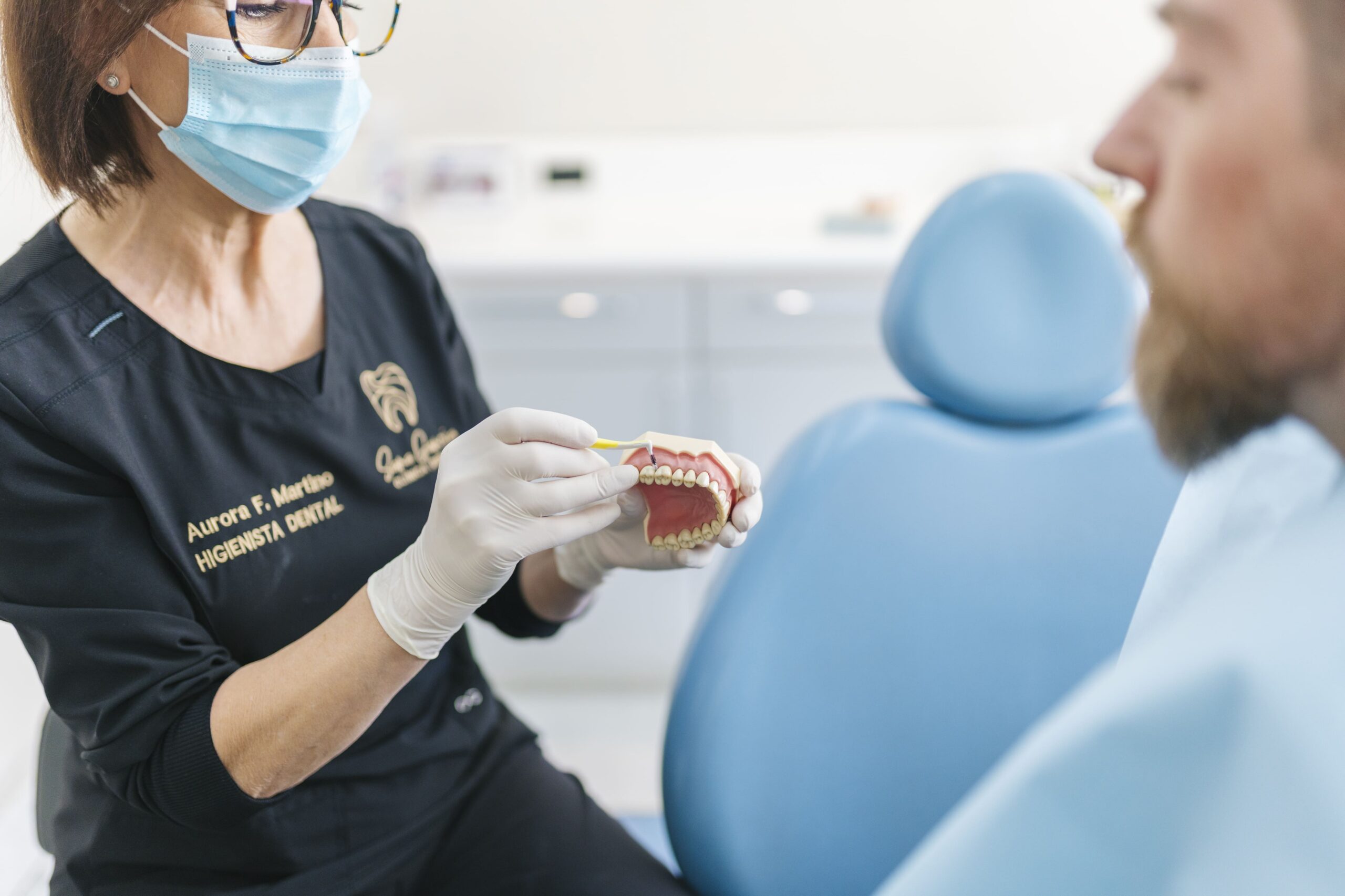 2025_04_04_SARA_CLINICA_DENTAL_ALTA_A7404835